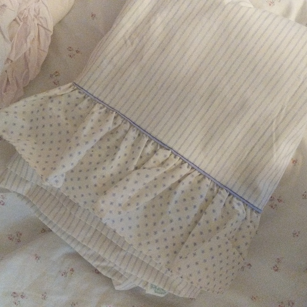 Laura Ashley Ruffle Flat Sheet